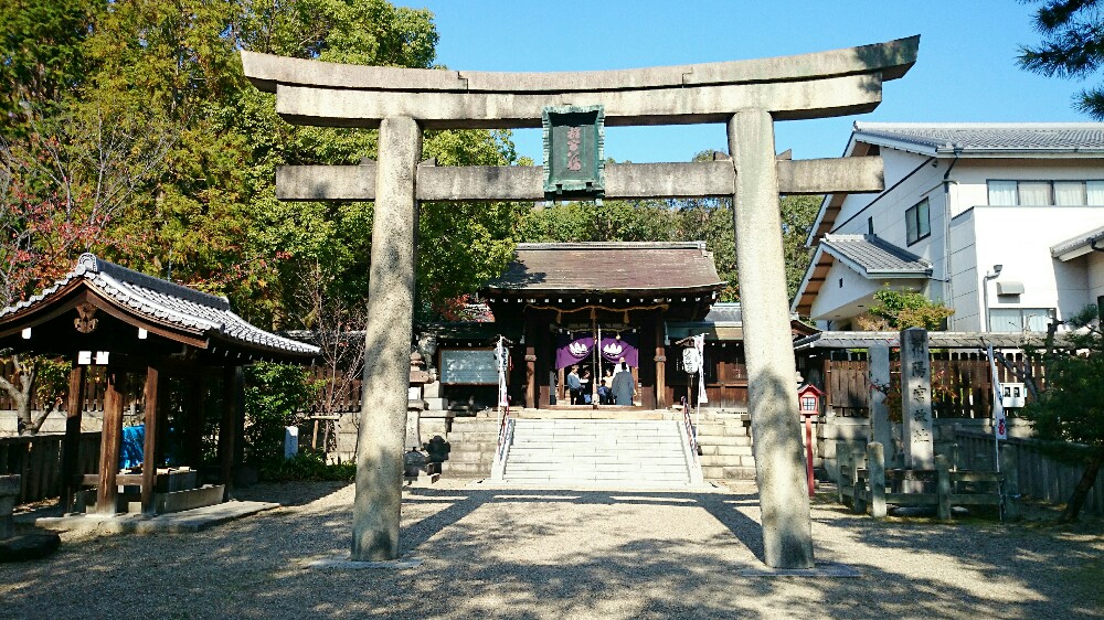 離宮八幡宮の鳥居
