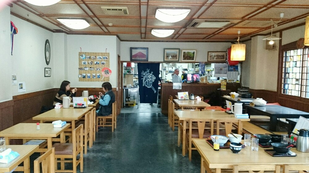 小谷食堂の店内の雰囲気