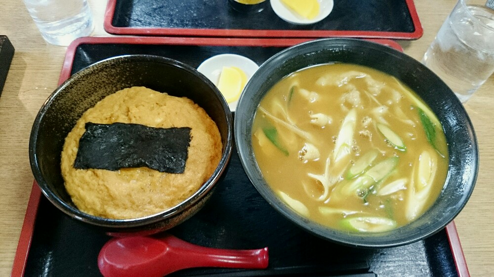 小谷食堂のたまご丼セット