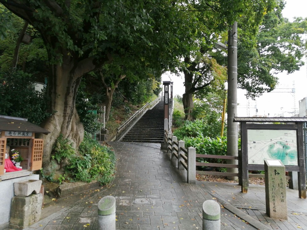 意賀美神社の入口