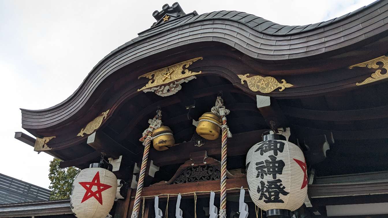 晴明神社に施される沢山の五芒星