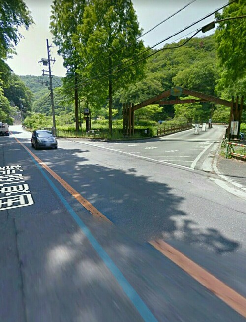 星の園地の駐車場の入口