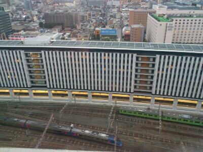 屋上からトレインビューができる