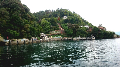 竹生島の入口