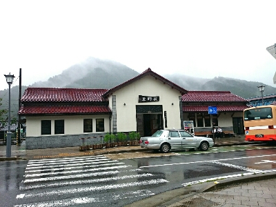 JR生野駅の正面玄関