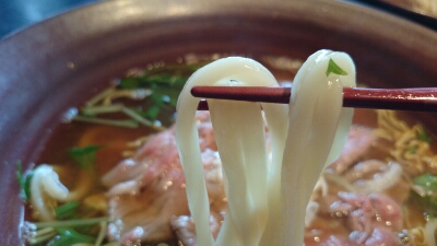 うどんはコシがあり滑らかな舌触り